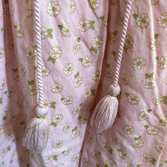 Cute Roller Rabbit dress - Picture 3 of 5